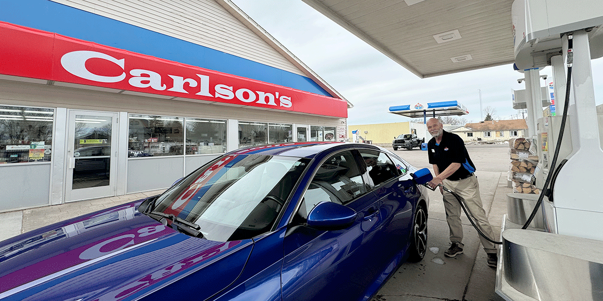 carlsons amoco forecourt at pump service